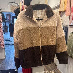 Le Lis Collection Jacket in Cream and Brown